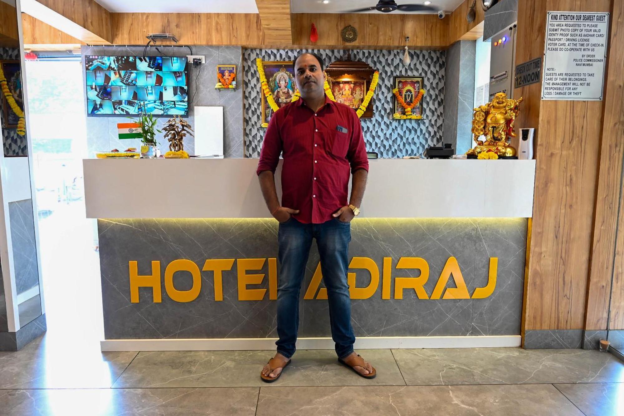 ホテル Adiraj Residency ナビムンバイ エクステリア 写真